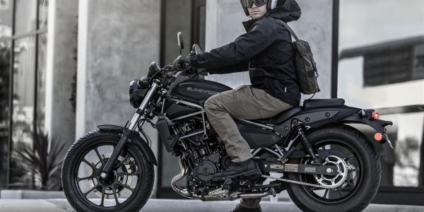 PROMOCIÓN en la Kawasaki Eliminator 500, 5.990€ Matriculada y Asegurada