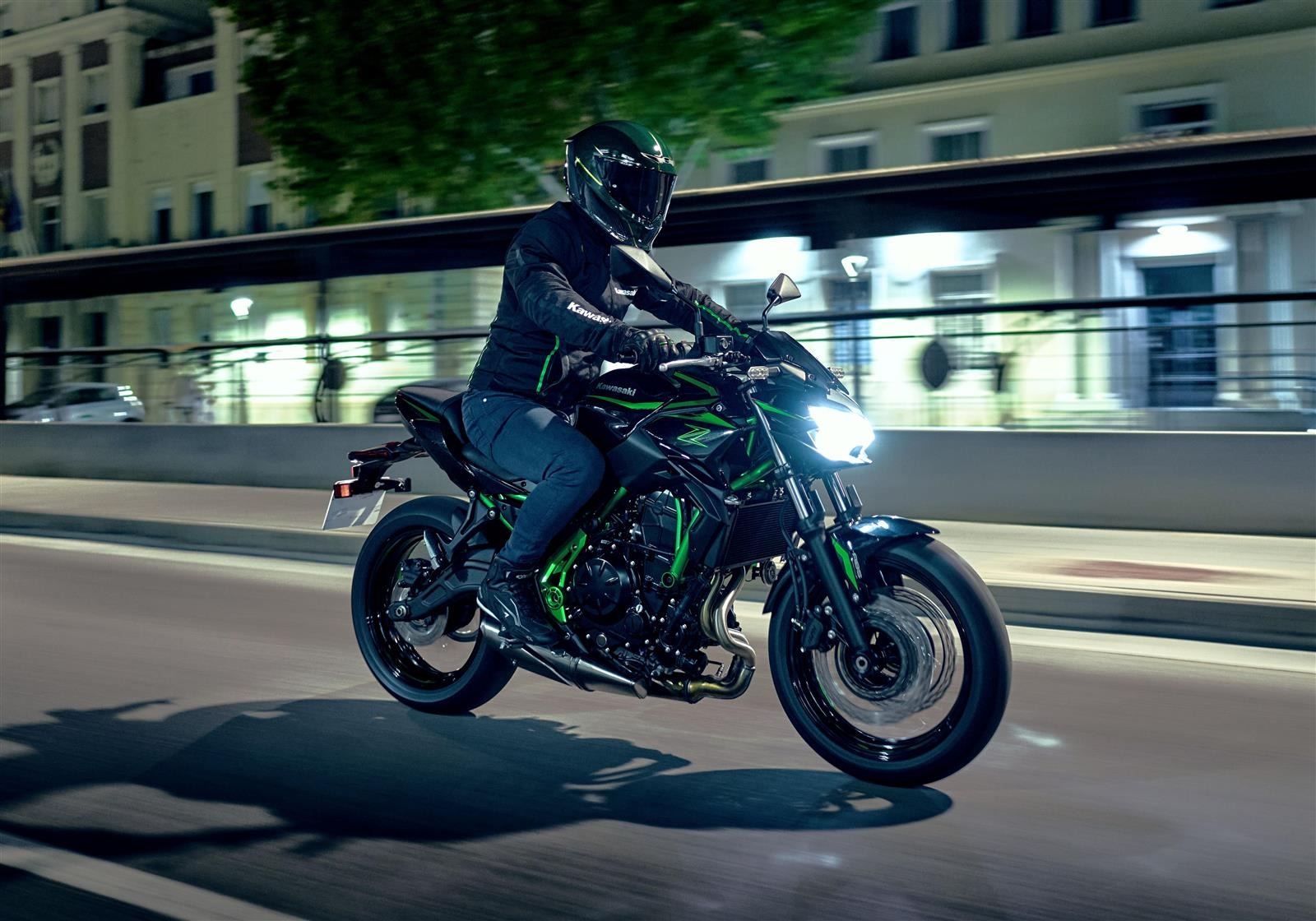 Kawasaki Z650 2025 precio KAWA-GO 6.375€ con el Seguro incluido